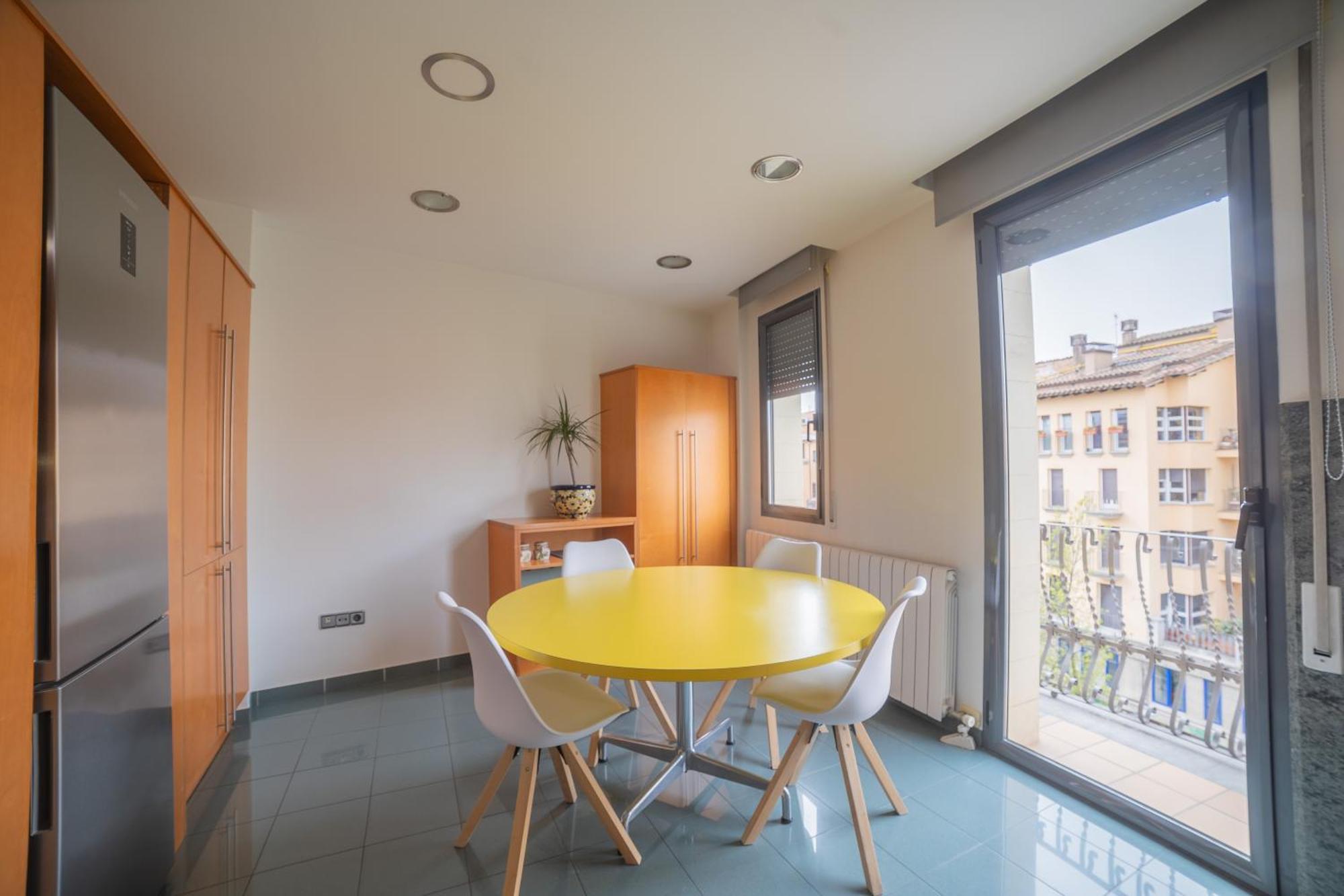 Mazi Apartments Colón Vic Exterior foto